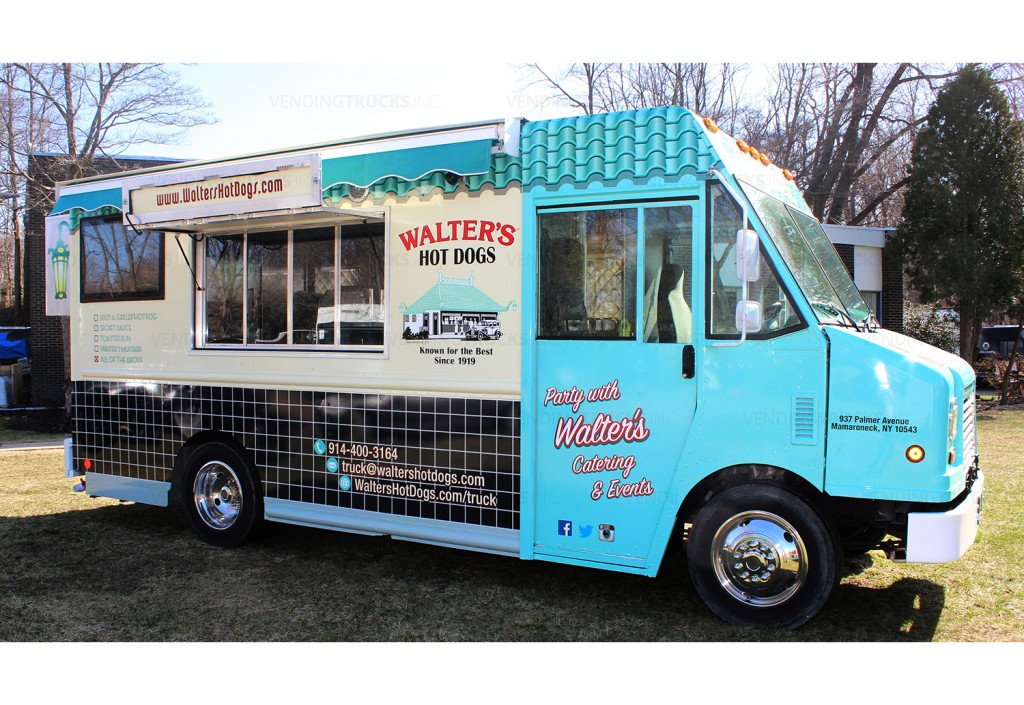 Passenger Side Walters Hot Dogs Truck